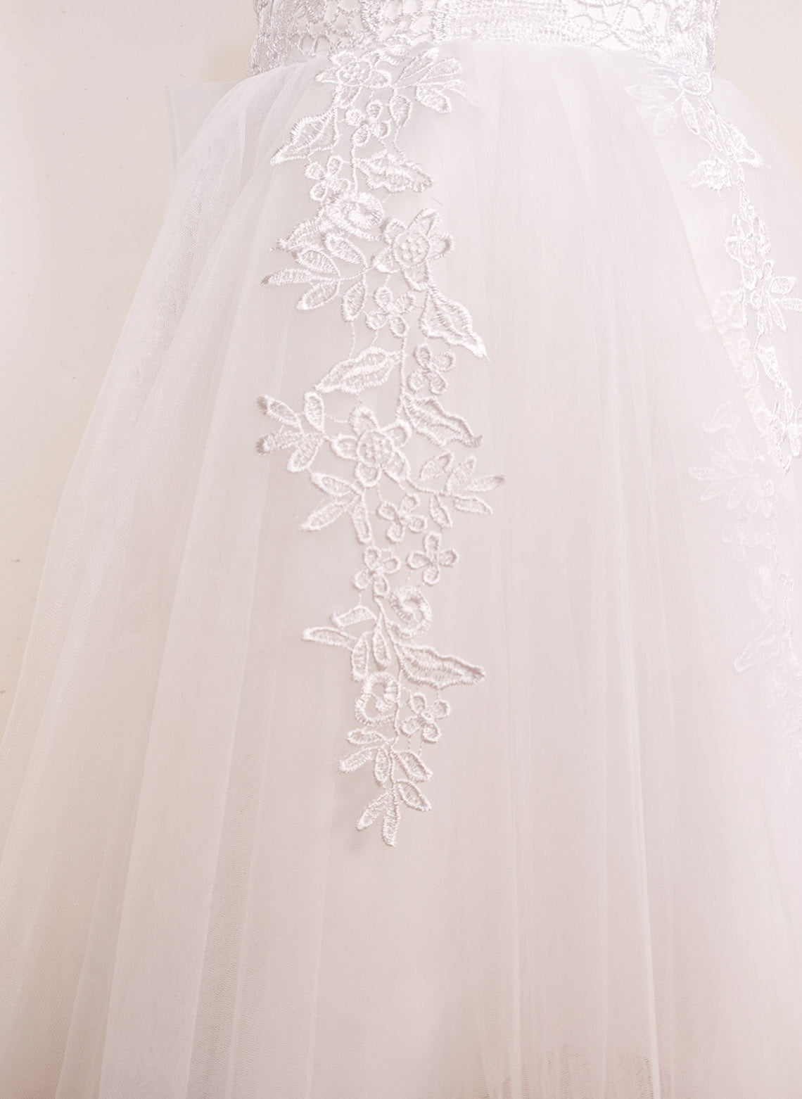 Floryme A-line Lace/Tulle Knee-Length Flower Girl's Dress