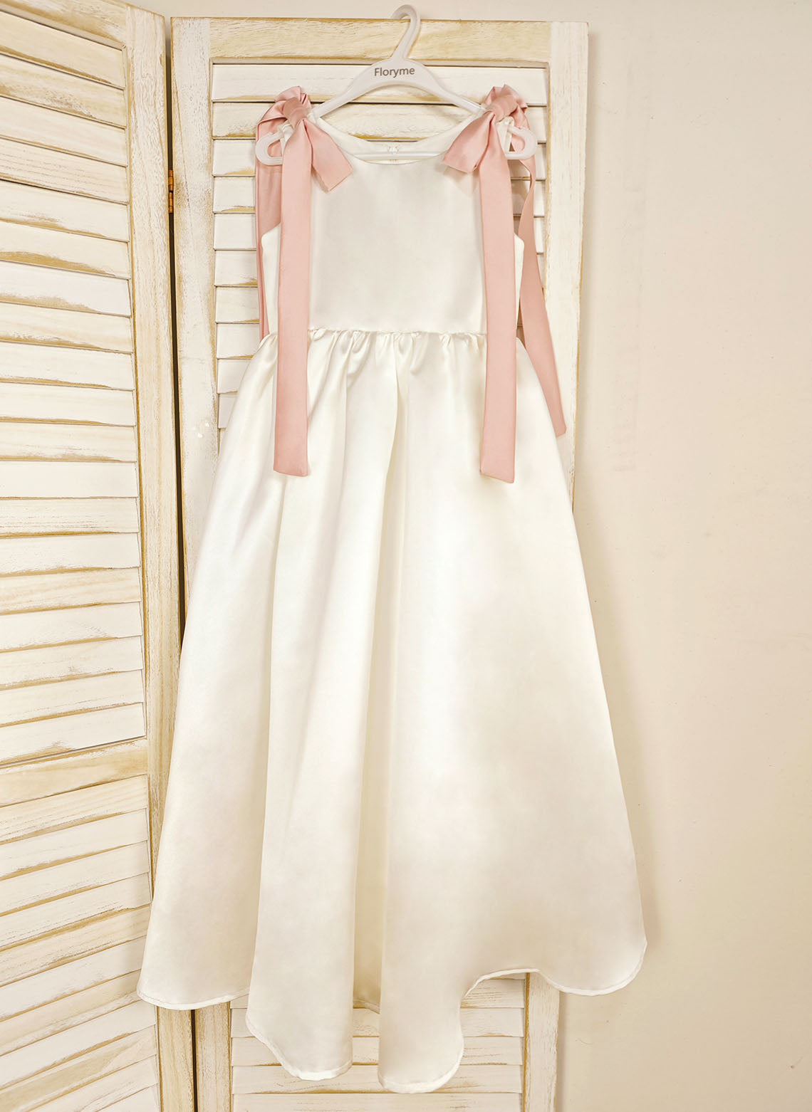 Floryme A-line Scoop Satin Floor-length Flower Girl Dress With Bow