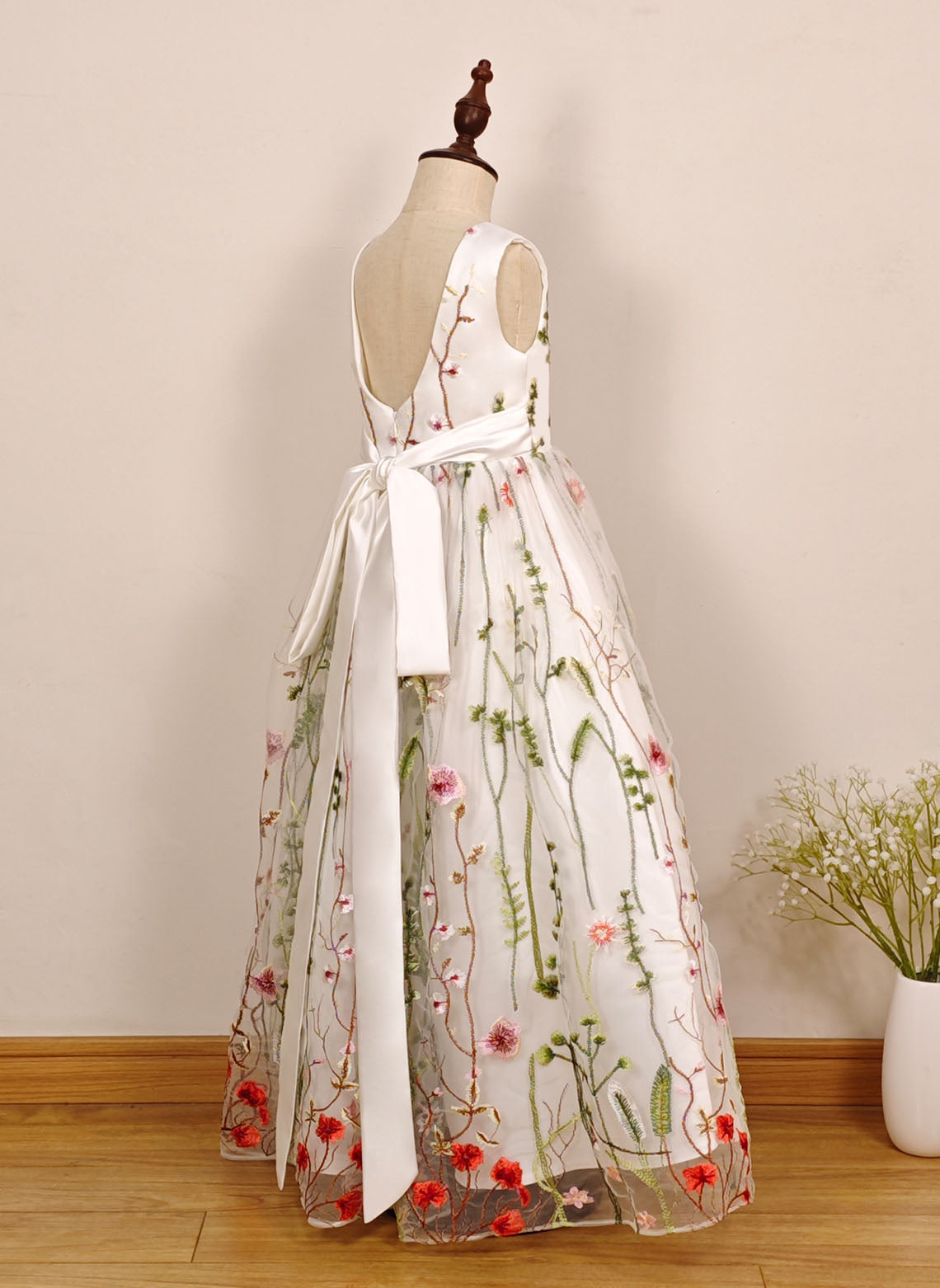 A-line V-Neck Lace/Floral Floor-Length Flower Girl Dress With Bow