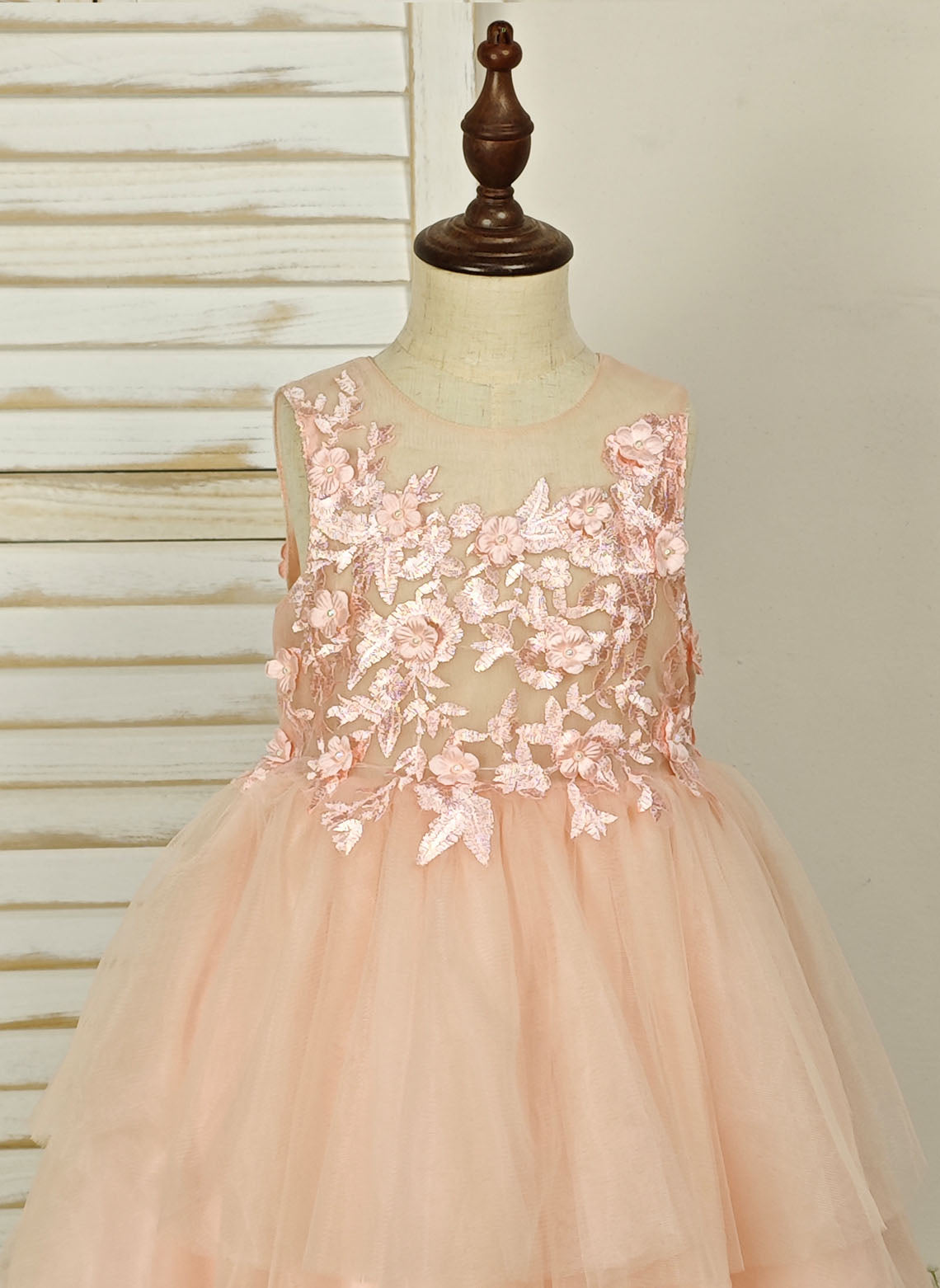 Floryme A-line Tulle Knee-Length Flower Girl Dress with Appliques Lace