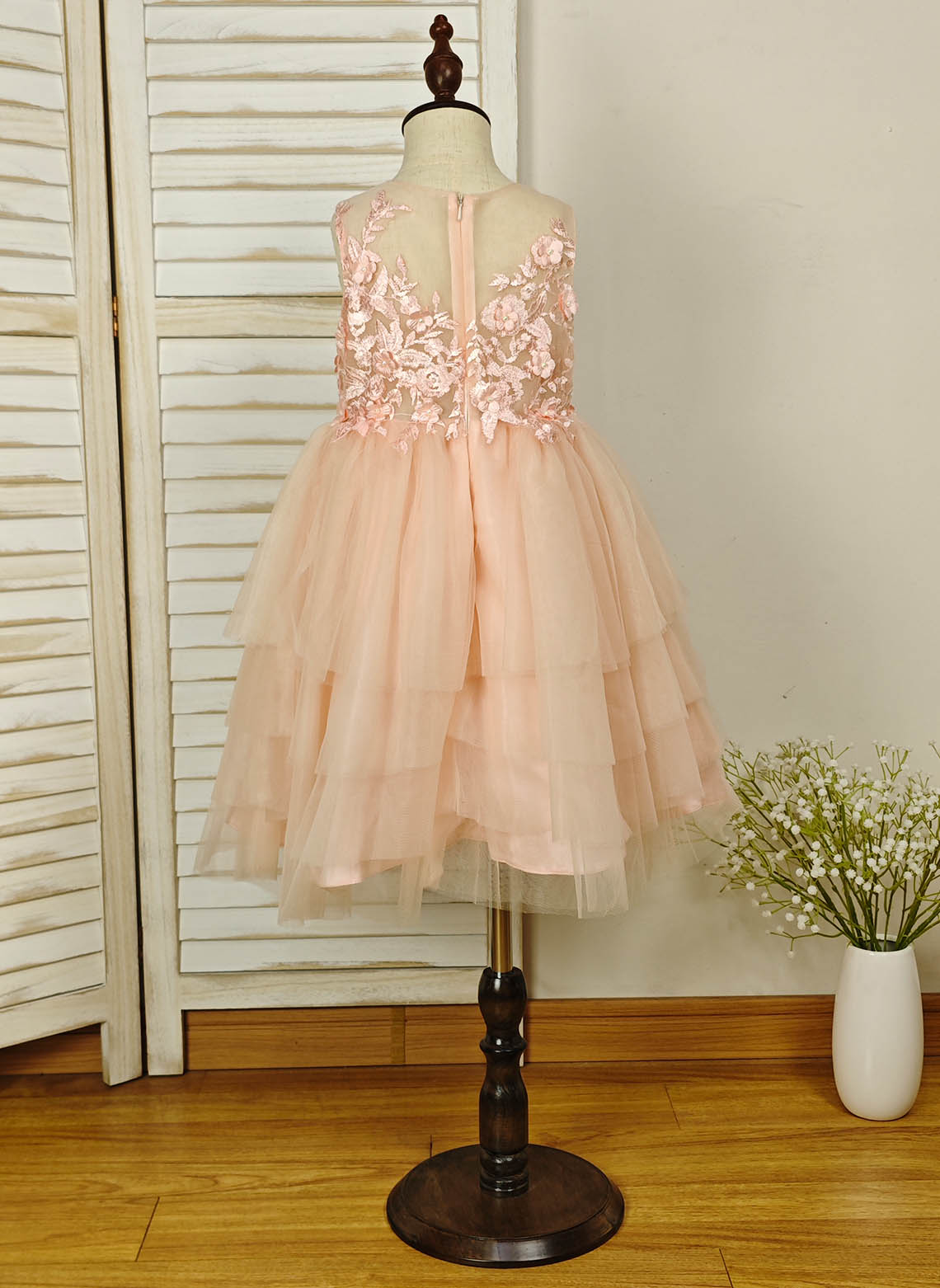 Floryme A-line Tulle Knee-Length Flower Girl Dress with Appliques Lace