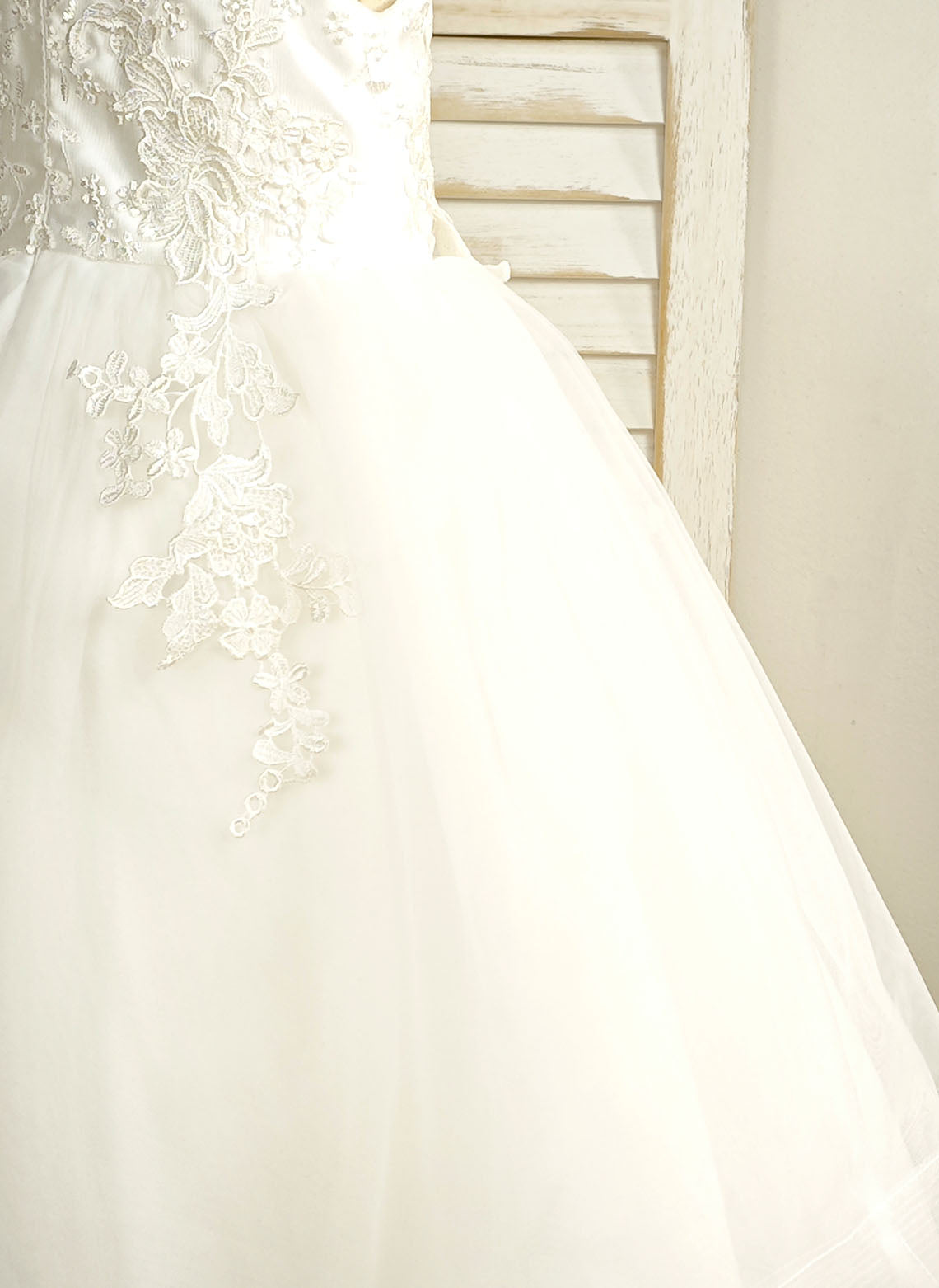 Floryme Ball-Gown/Princess Scoop Lace/Tulle Tea-Length Flower Girl Dress With 3D Flowers