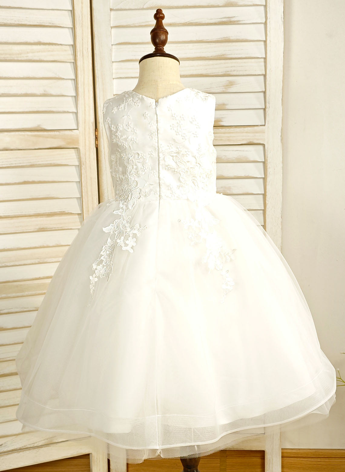 Floryme Ball-Gown/Princess Scoop Lace/Tulle Tea-Length Flower Girl Dress With 3D Flowers