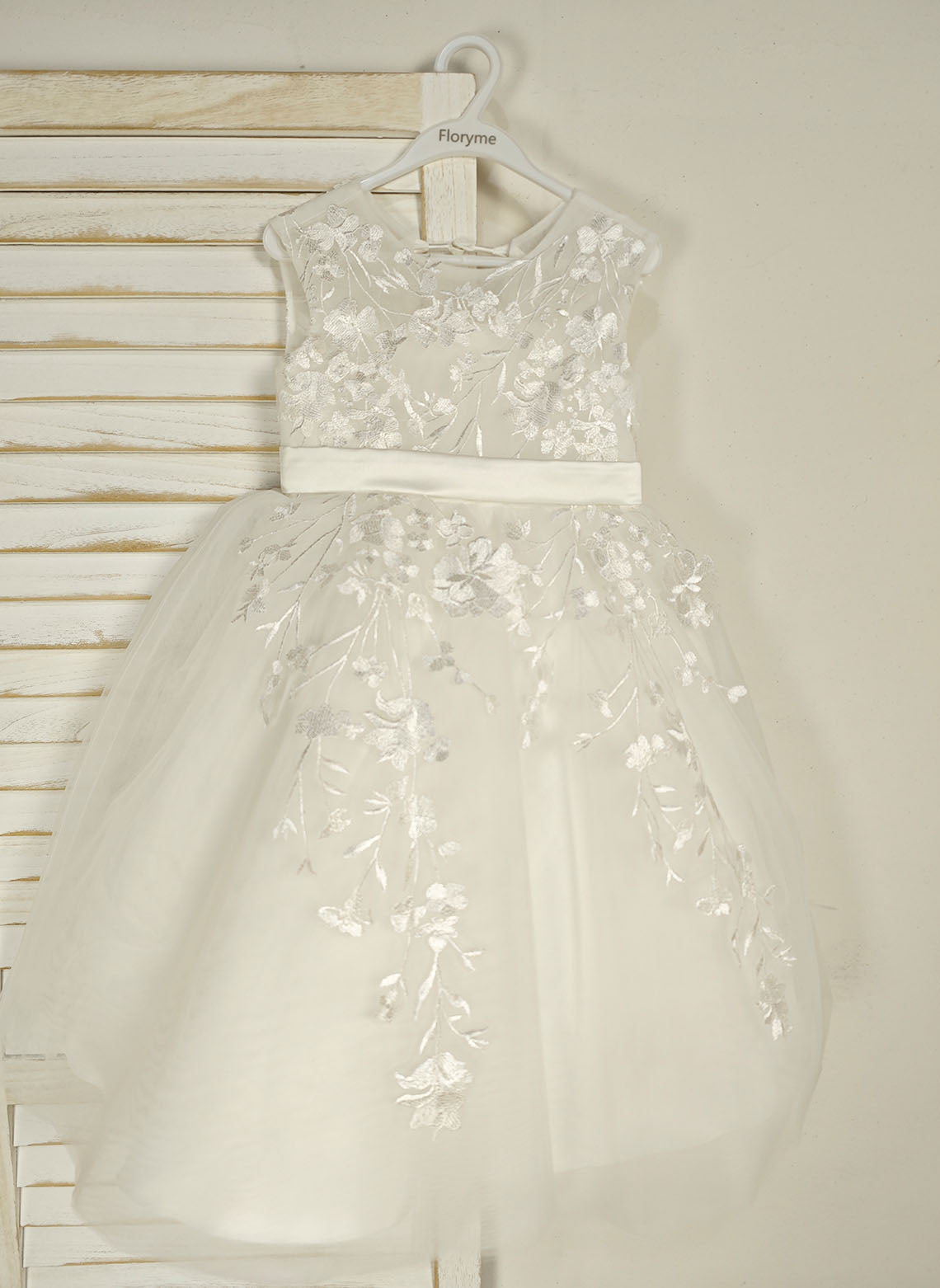 Floryme Ball-Gown Scoop Tulle/Satin Tea-Length Flower Girl Dress With Lace Applique