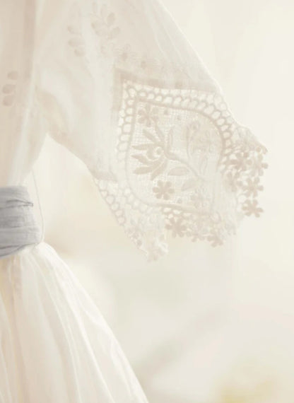 Floryme Vintage Lace Tea Length Communion Dress, Junior Bridesmaid Dress & Garden Party Gown