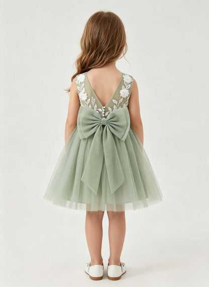 Floryme A-line Scoop Tulle Lace Knee-Length Flower Girl Dress